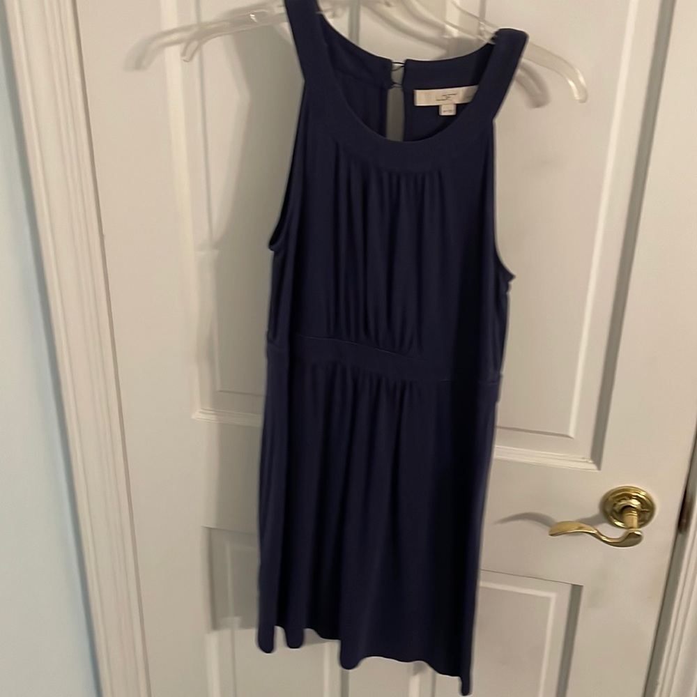 Shirt dress. Sleeveless, navy blue, T-shirt material, cinched waist